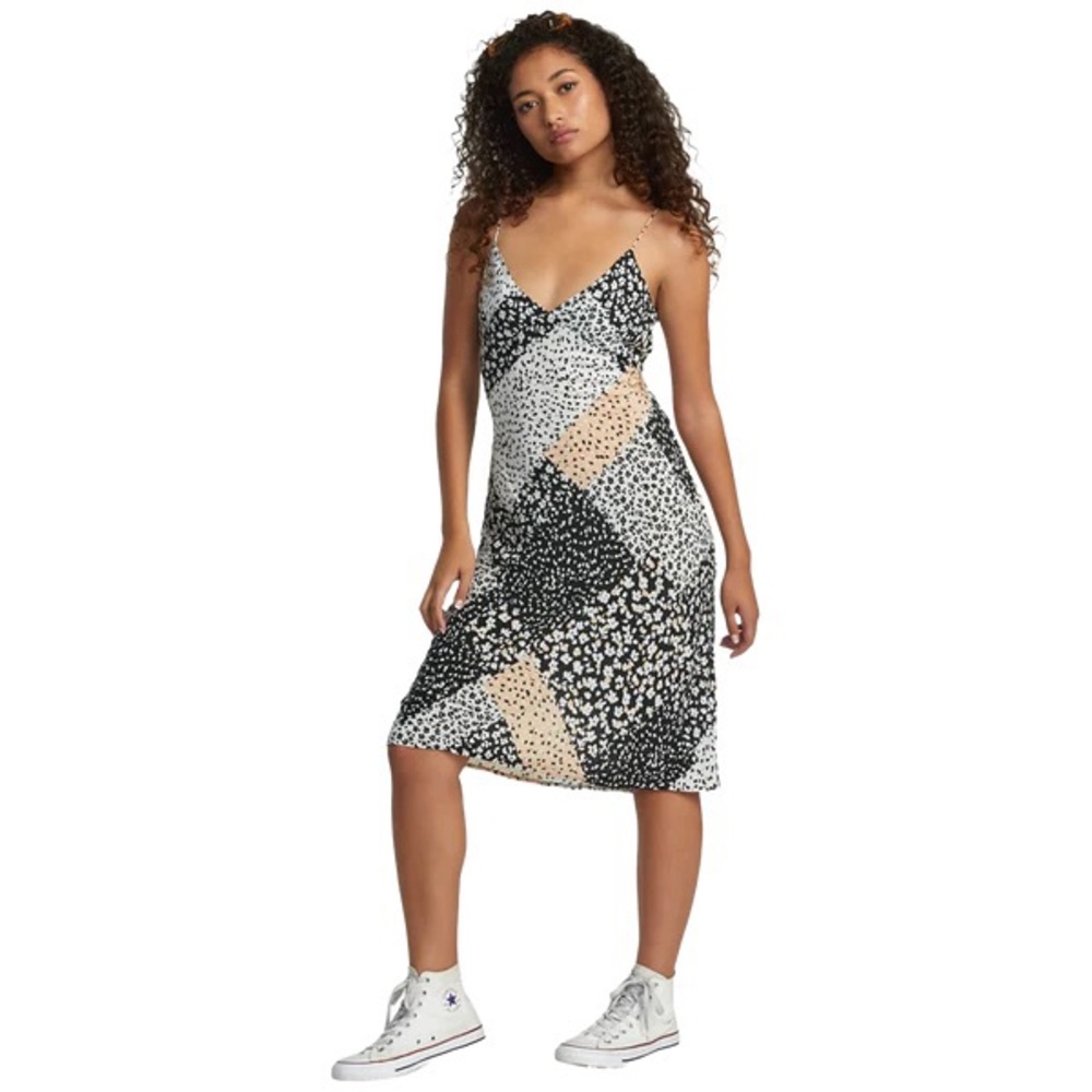 MOVING SALE! Accepting all offers!! RVCA Oh Lord MIDI Dress Black Floral Size S